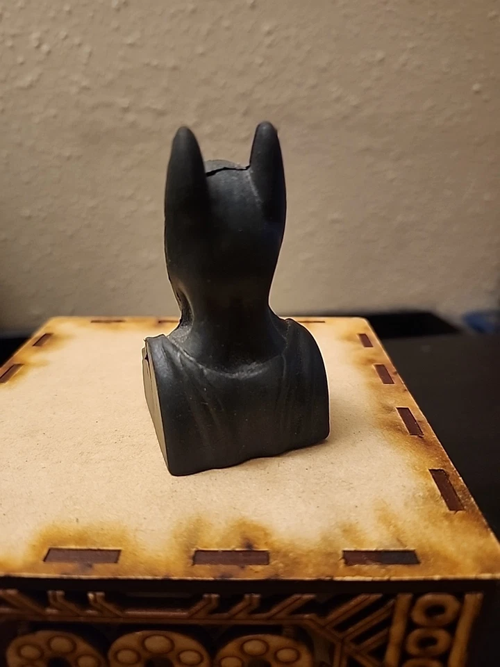 1997 BATMAN FIGURINE ERASER Batman & Robin DC Comics  - Image 4 of 4