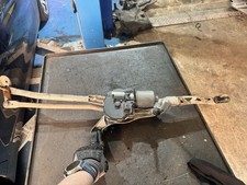 Mercedes W204 C-Class Front Wiper Motor & Linkage Mechanism A2048201140
