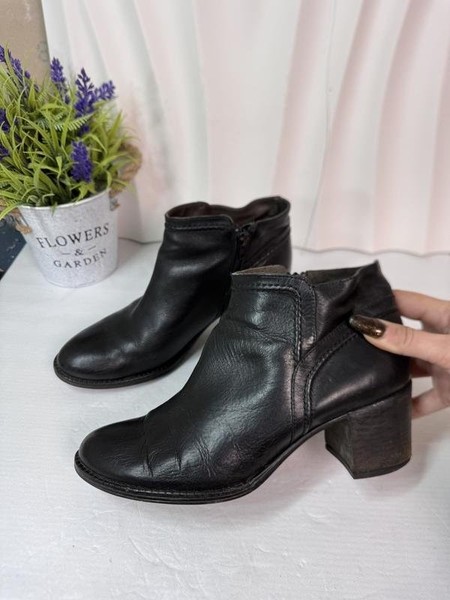 Women Maddison Boots Black Leather 39