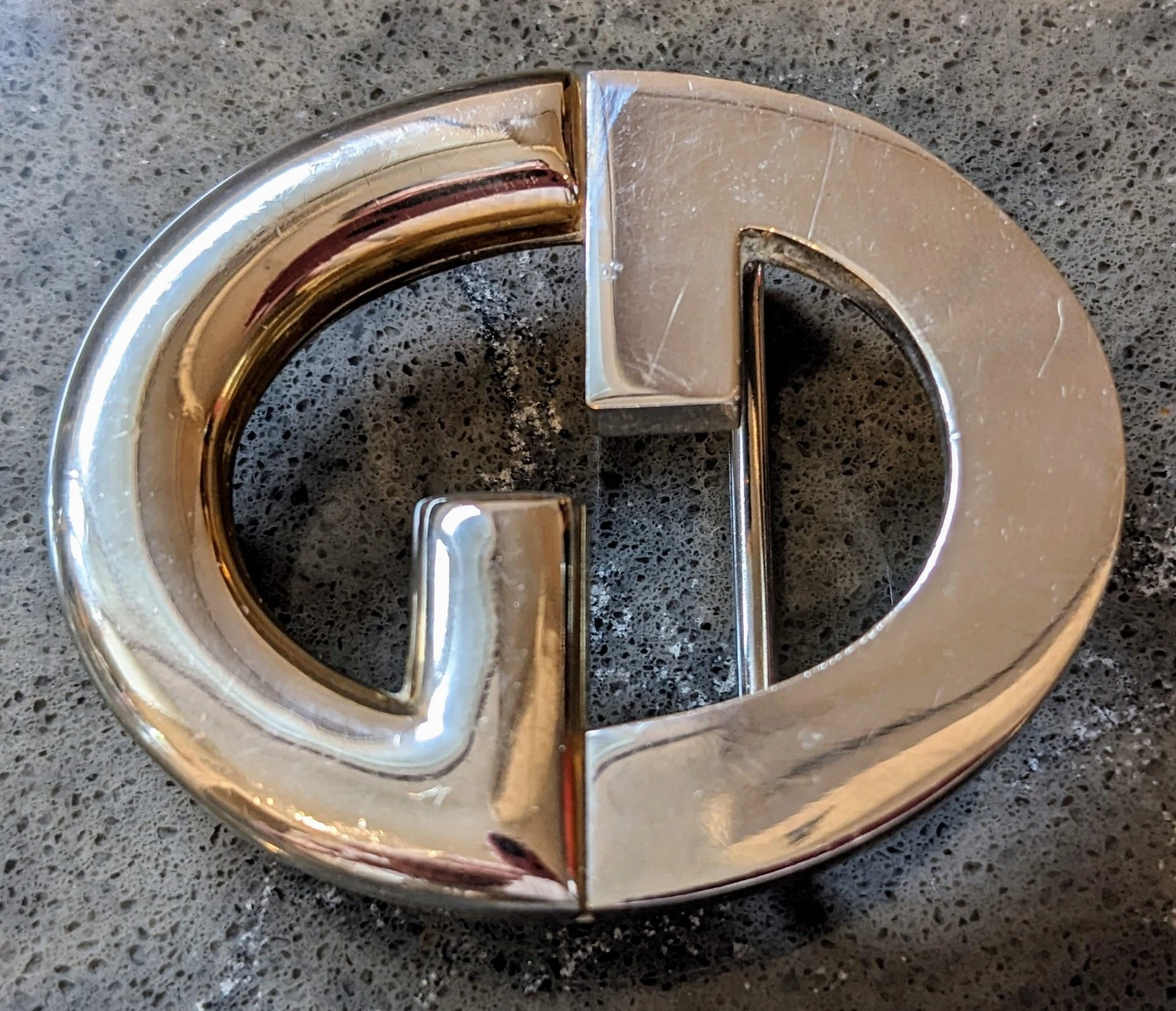 Ancienne boucle de ceinture Gucci ton argent