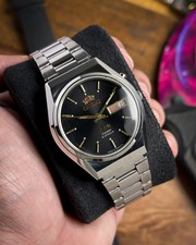 1990s Orient Tristar Crystal   Glossy Black / Gold  21 Jewel Auto Cal. 46943