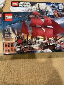 Lego Star Wars / Pirates / Indiana Jones Boxes, 7199, 4195, 8129 AT-AT