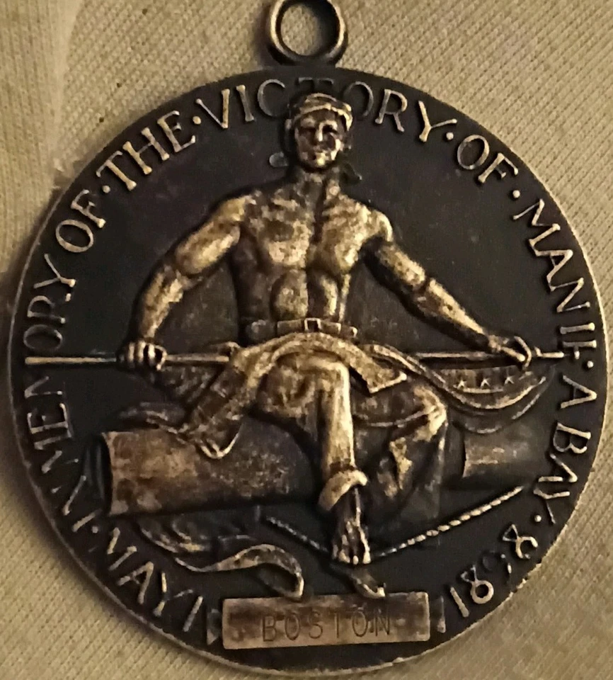 1898 年乔治·杜威胜利马尼拉湾西班牙裔美国战争奖章丹尼尔·法国 — 第 3/4 张图片