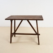 TAVOLO IN LEGNO, A CAPRETTA IN PATINA ORIGINALE