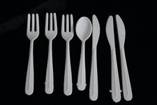 RARE PRETEND PLAY 7 PC REPLACEMENT WHITE PLASTIC KNIVES FORKS  SPOON 3 1/4"
