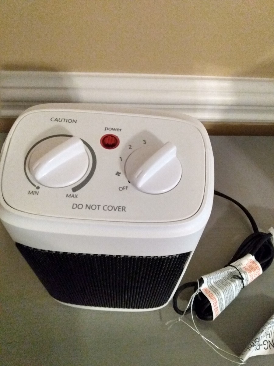 Mainstays 700-1500W White Ceramic Fan-Forced Electric Space Heater, New