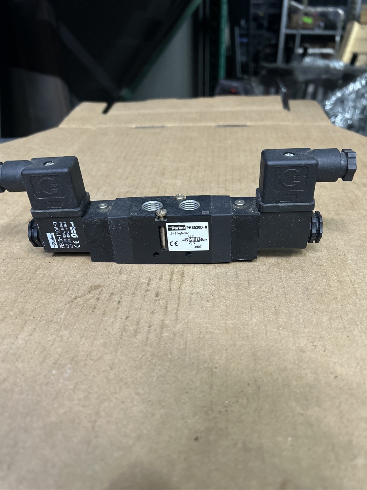 PARKER PHS520D-8 PHS520D-02 Solenoid Valve