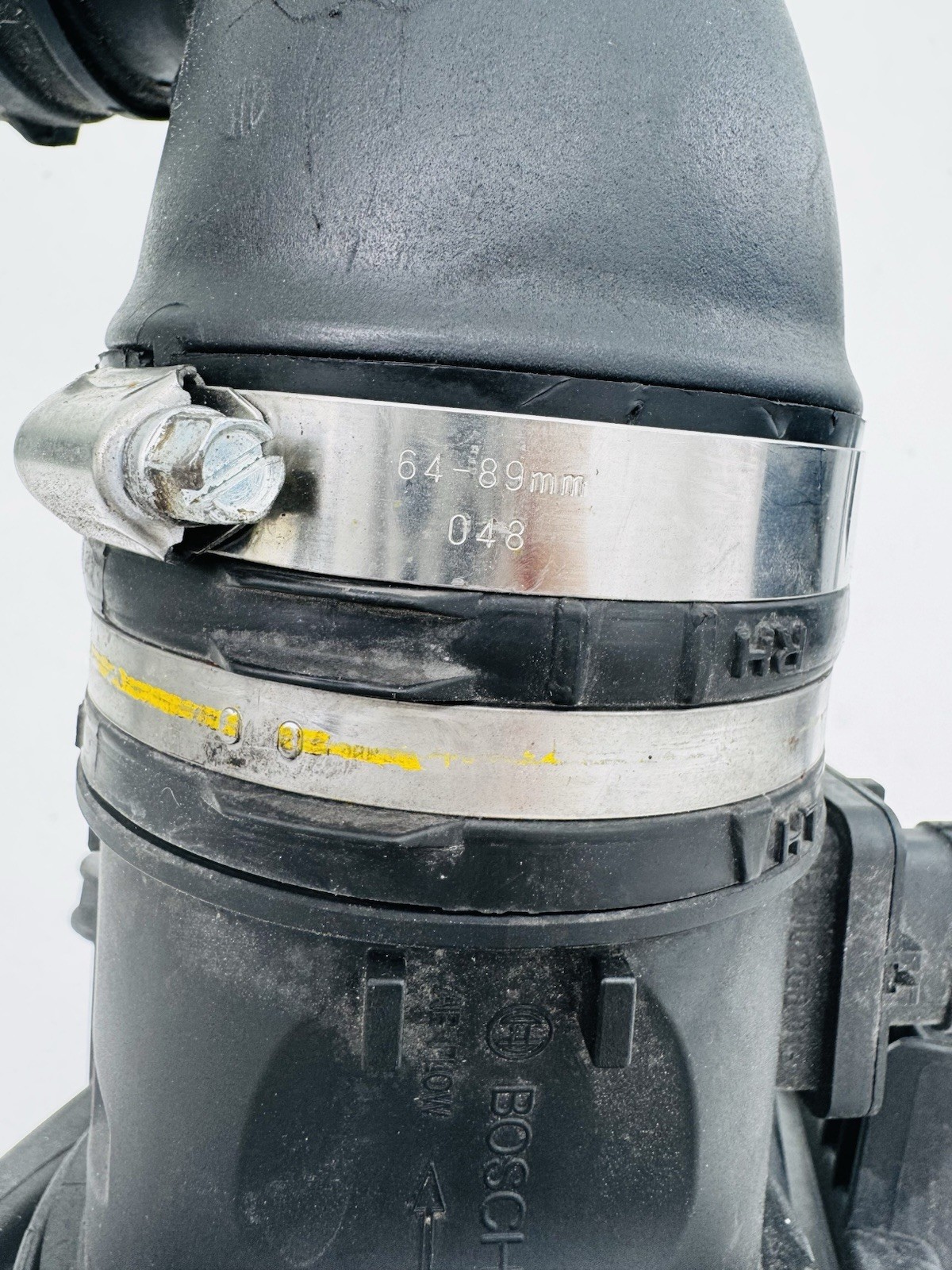 Maserati Ghibli RH Air Box + Bosch MAF Sensor OEM 2014–2020