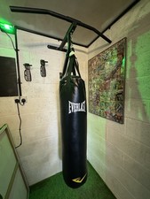 Everlast Heavy Punch Bag And Pull Up Bar/ Hanger - (Only Had Very Light Use)