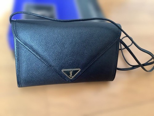 Yves Saint Laurent Shoulder Bag Black Leather Gold Logo Plate