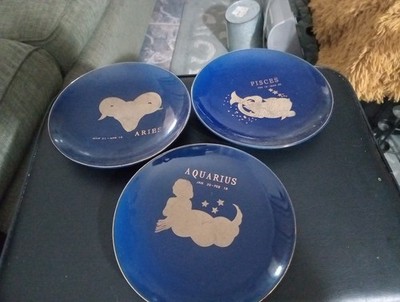 Collectibles Zodiac Aries,Aquarius, Pisces Blue & Gold Plate