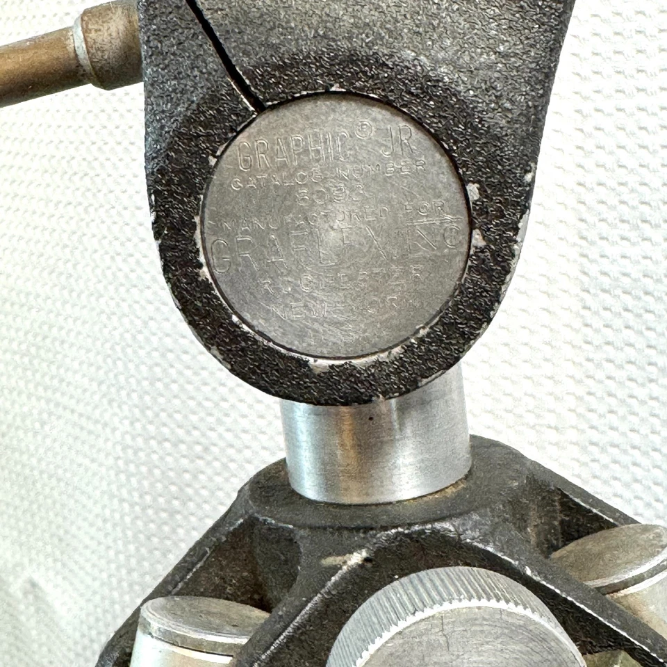 Trípode de cámara de aluminio Graflex modelo 8092 Graphic Jr. de colección Nueva York usado en excelente estado Foto 2 de 4