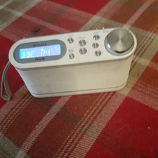 Roberts Play10 Portable Radio White DAB/FM 4x AA Tested Working