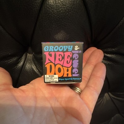 Schylling Groovy Nee Doh diamond 1in pink