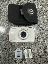 Nikon COOLPIX S33 Digital Camera White Waterproof Shockproof w/ Battery Case