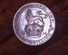 1914 Silver George V Shilling .925 silver - Beautiful Condition XF/ has Lustre