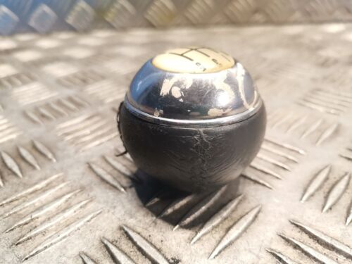 MINI COOPER R50, R53 Gear Shifting Knob - Picture 2 of 4