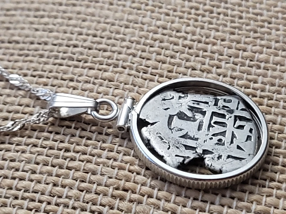 Auténtico Collar Moneda Cob Plata Real Naufragio Pirata Colonial Español 1 Foto 3 de 4