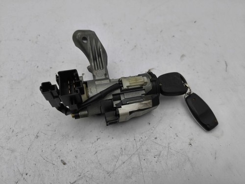 Toyota Corolla E120 E130 2003 Ignition Switch Lock Barrel Key 45020024 AMD127158