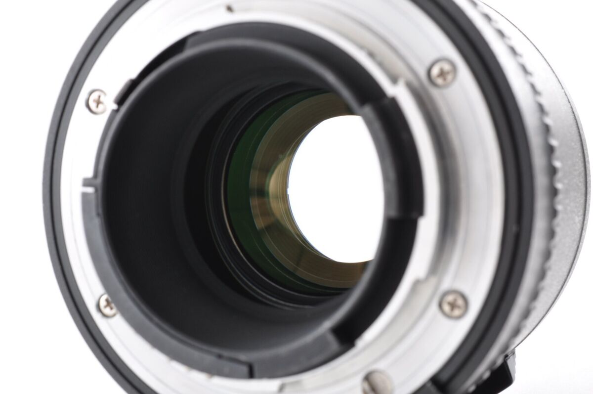 Nikon AF-S Teleconverter TC-20E iii 2x Aspherical Near Mint Nikon AF-S Teleconverter TC-20E iii 2x Aspherical Near Mint