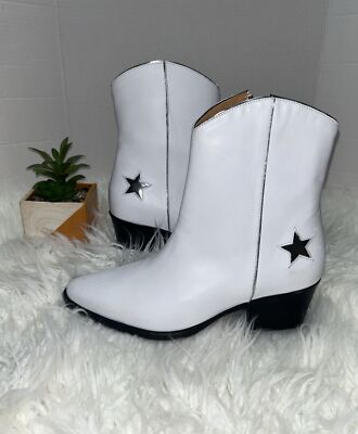 Thursday Boot Company Women s White Sedona Country Star Ankle Cowgirl Size 9.5