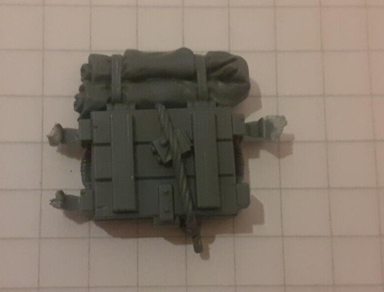 Crate & Tarp Stowage -  Rogal Dorn Tank-Astra Militarum (2)