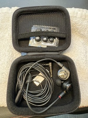 Audio-Technica ATH-E40 Professional In-Ear Monitor Headphones