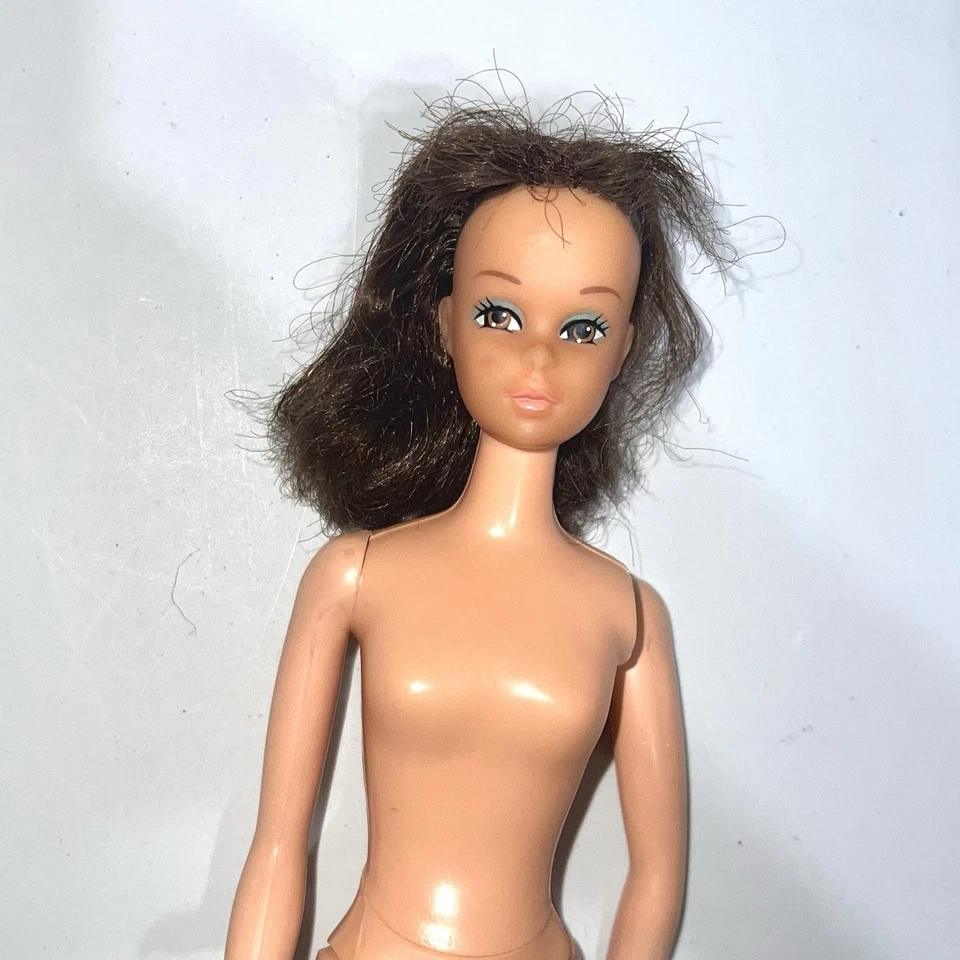 Muñeca Francie Morena Quick Curl 1975 Cabeza Mod Barbie con Twist & Turn BODY Foto 4 de 4