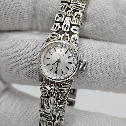 Vintage Seiko Ladies Silver Tone MCM Mid Century Wind Up Watch 11-0549 AS-IS