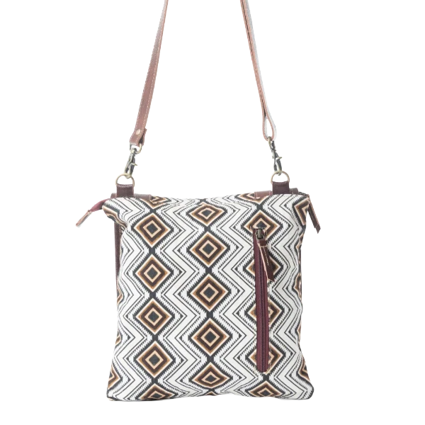 Myra Bag Canyon Star Black & White Concealed Carry Bag S-12280 - Image 2 of 4