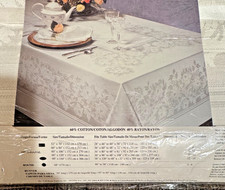 NEW Woven Damask Fabric Tablecloth Everyday Party Special Occasions