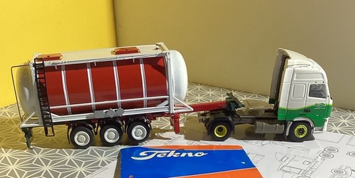 Tekno Volvo Lkw mit Tanksattelauflieger in Maßstab 1:50 Eigener Umbau.