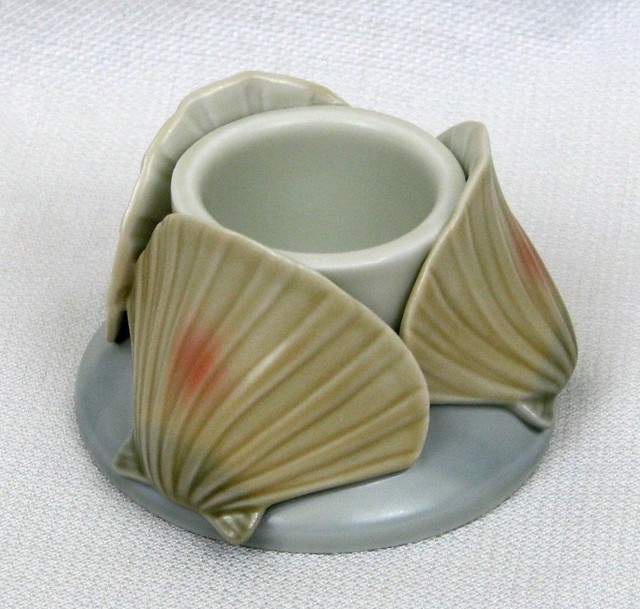 Japan Porcelain Shell Candle Holder Tea Light Excellent Condition