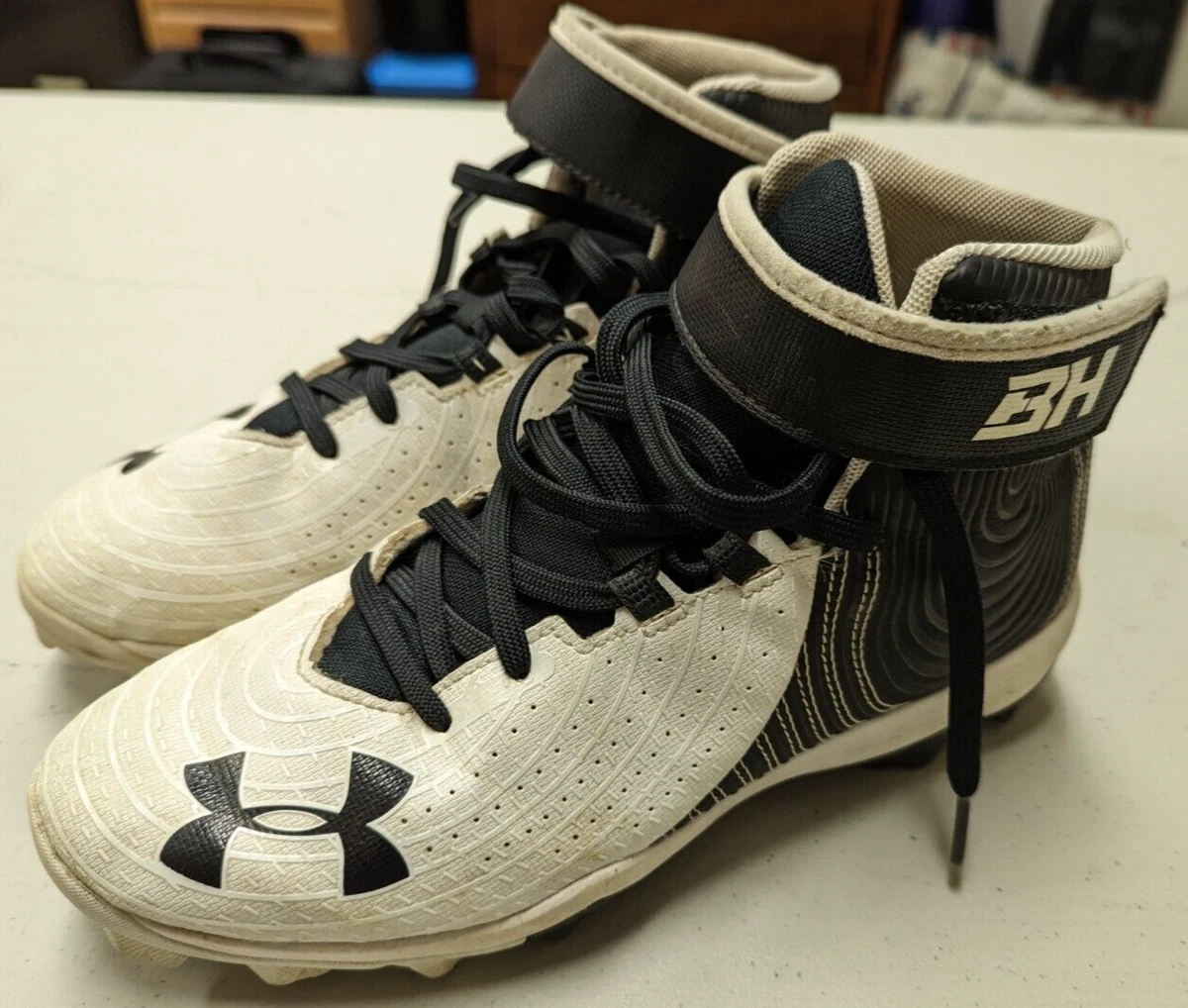 UA Under Armour BH Youth Baseball Bryce Harper Cleats 6Y Black White