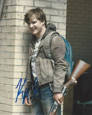 KYLE GALLNER SIGNED AUTHENTIC 'THE WALKING DEAD' ZACH 8x10 PHOTO w/COA ACTOR
