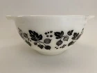 Vintage Pyrex Gooseberry Nesting Mixing Bowl 441 Black & White