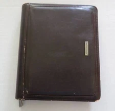 Brown 8.5"x10.5" DAY RUNNER 101-0286 3 Ring Quick View Zip ORGANIZER *Flaws*