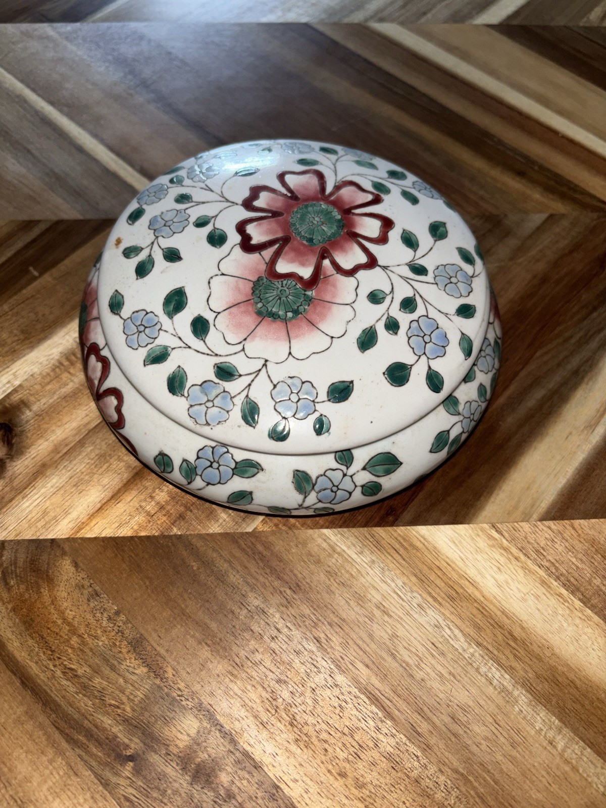 Vintage Porcelain Jewelry Trinket Powder Box Dish w Lid White Blue Pink Green
