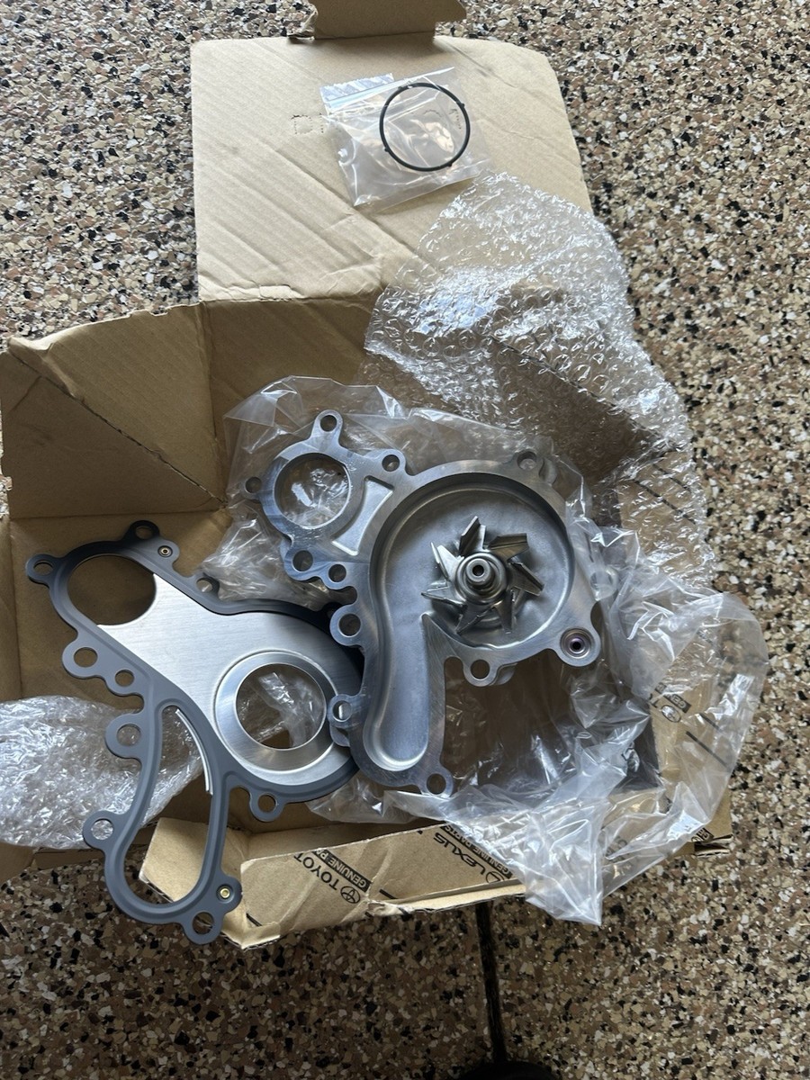 Toyota OEM Engine Water Pump 1610009491 16100-09491 for sale