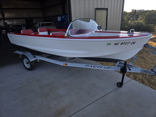 1959 Glasspar Avalon 16 Foot Boat
