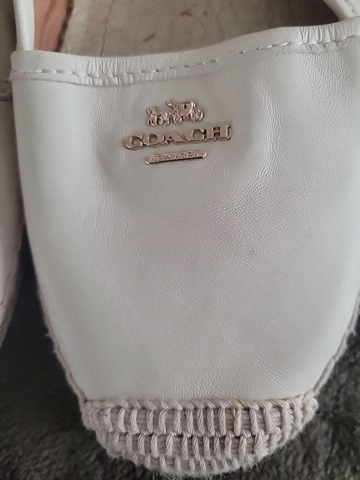 Alpargata plana Coach de cuero blanca para mujer Foto 2 de 4