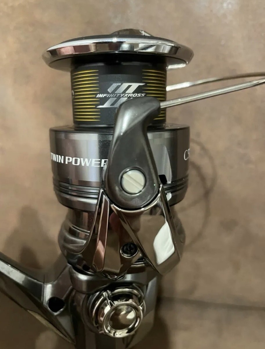 Shimano : Twin Power C5000XG, Core Solid, Tough Spinning Reel