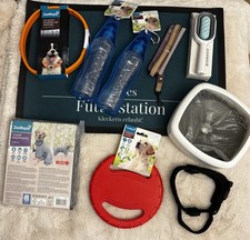Großes Hunde Zubehör Set Neu – LED Halsband, Badmantel, Trinkflaschen, Spielzeug