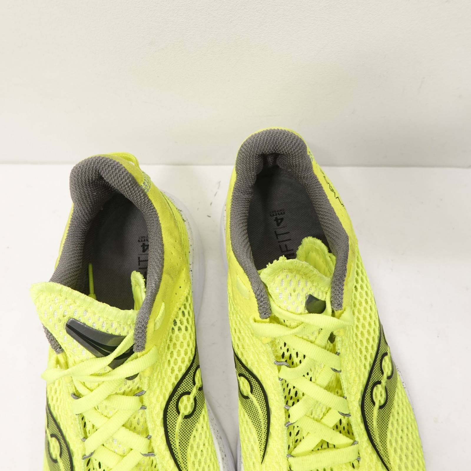 Saucony Shoes Womens Size 8 Kinvara 14 Running Sneaker Green Cushioned thumbnail 5