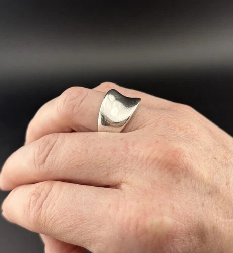 Mexican Silver Modernist VTG Tapered Band Curved Wide Sterling Band Size 7.5