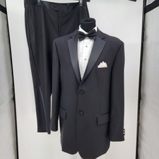 Wilke-Rodriguez Mens Black Satin Trim Full Tuxedo 2-Pc Suit 44R / Trousers 39x28