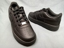 Nike Air Force 1 LE GS Sneakers Triple Black Boys Size 4 NEW NO BOX