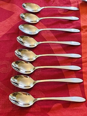 Oneida All American GLEN COVE Satin Glossy Bowl 8- Place Oval Spoons 6 3/4''