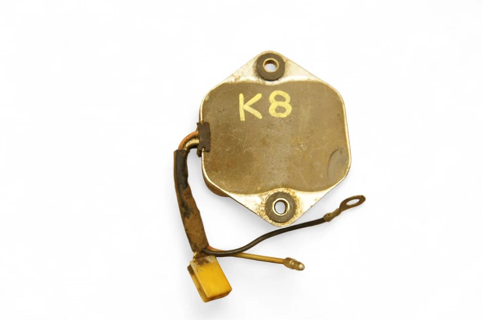 KAWASAKI S1 S2 S3 voltage regulator 21066-020 K8 *2720I - Image 2 of 4