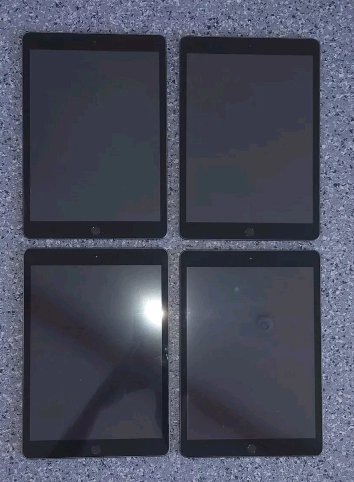 Apple iPad 7th Gen Wi-Fi (A2197) - Space Gray Tablet 128GB + Case - Bild 2 von 4